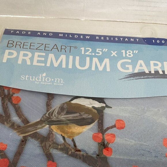 NWOT Breezeart 12.5" X 18" Premium Garden Flag Studio M Cardinal & Chickadees - Picture 3 of 6
